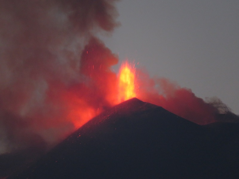 Mount Etna's new show on 11-17 June